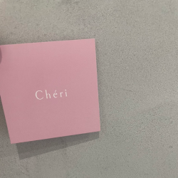 Cheri(シェリ)店内